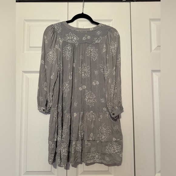 Anthropologie Holding Horses grey floral button up 3/4 sleeve boho tunic dress - Picture 6 of 9